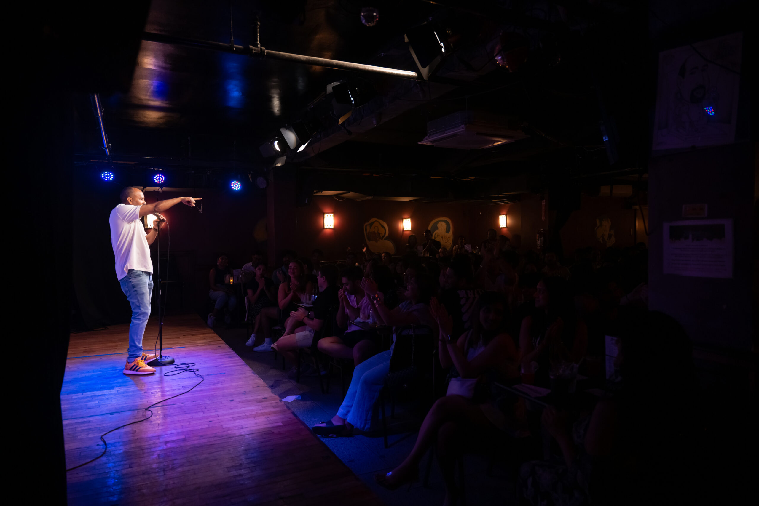 The Last Bastion of Authenticity: The Art of Unrecorded Standup Comedy in a Digital World